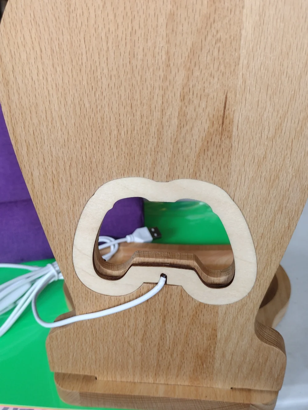 N/A sturdy wooden